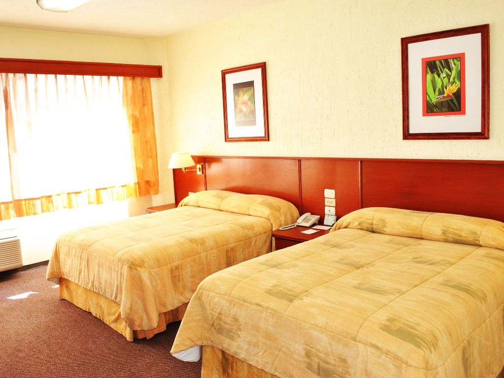 Hotel Marcella Clase Ejecutiva 莫雷利亚 外观 照片