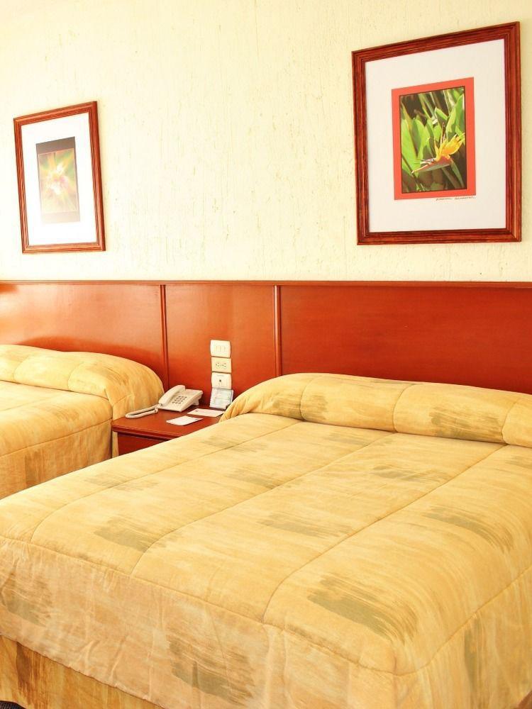 Hotel Marcella Clase Ejecutiva 莫雷利亚 外观 照片