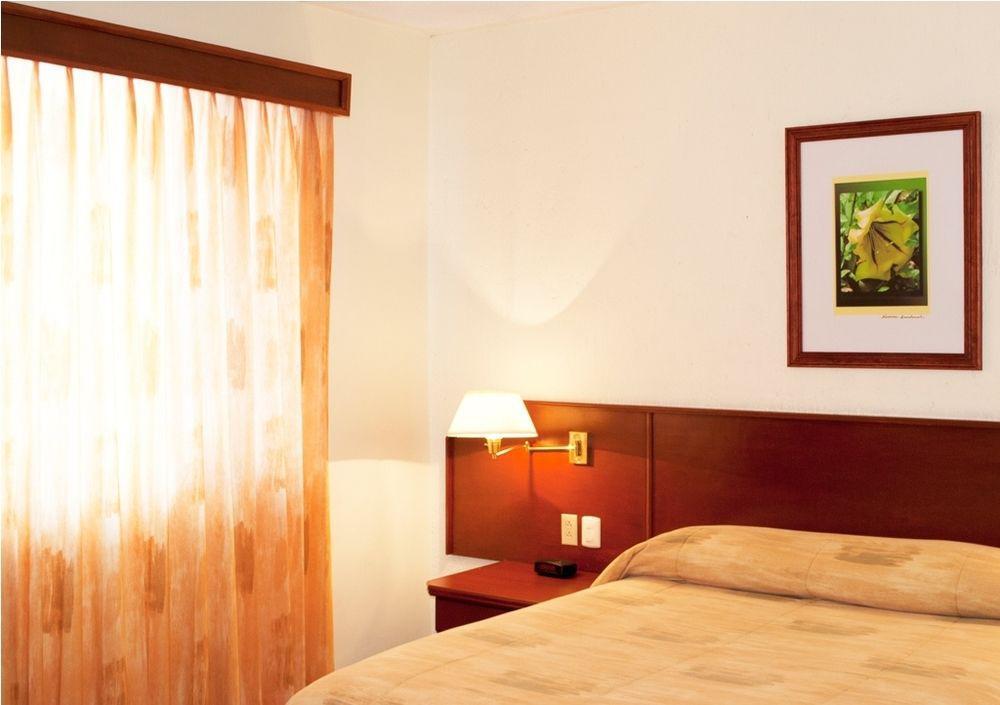 Hotel Marcella Clase Ejecutiva 莫雷利亚 外观 照片